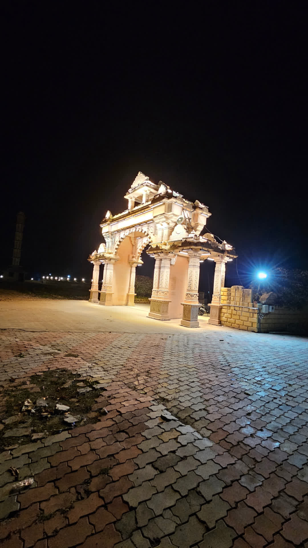 ISI Temple — Gate Lighting